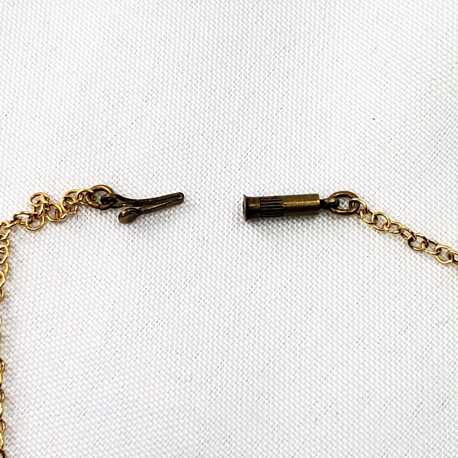 Vintage Brass Scarab Beetle Pendant Necklace Egyptian Revival jewelry 21″