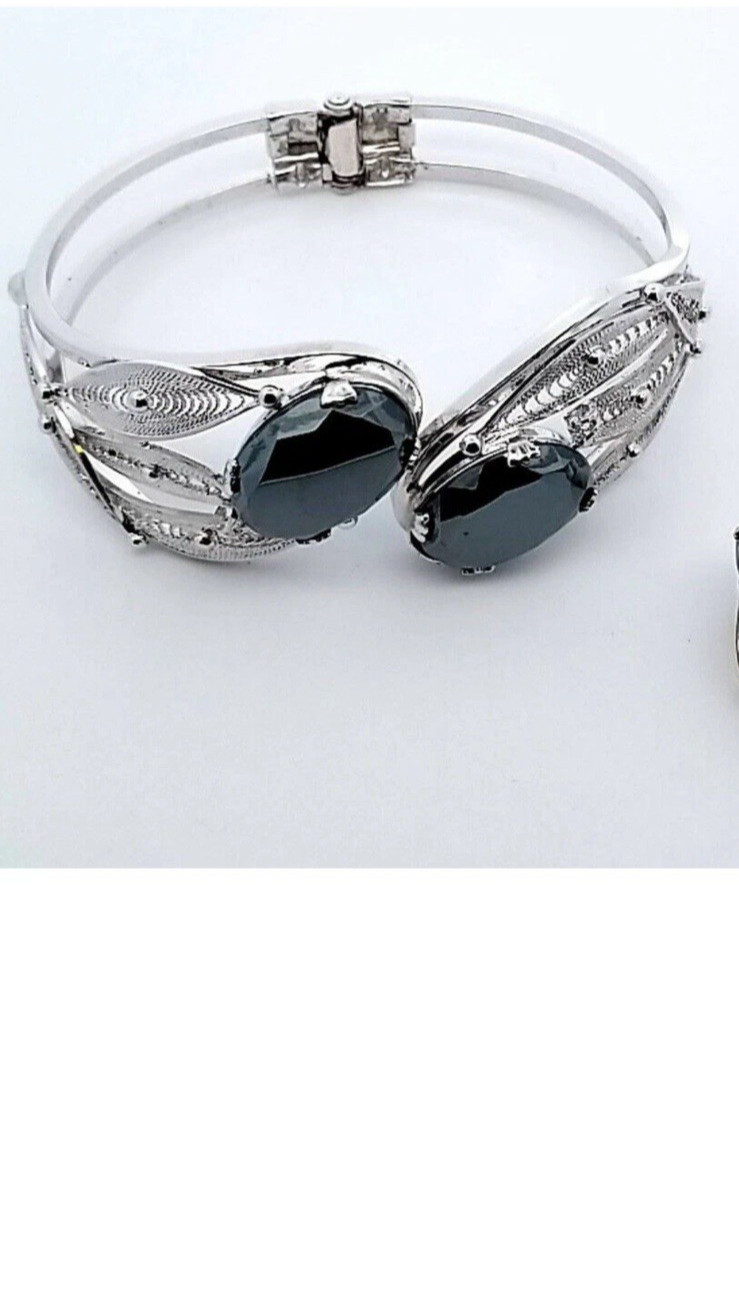 Sorrento Sterling Silver Hematite Filigree Hinged Bangle Bracelet VTG Fairy Core