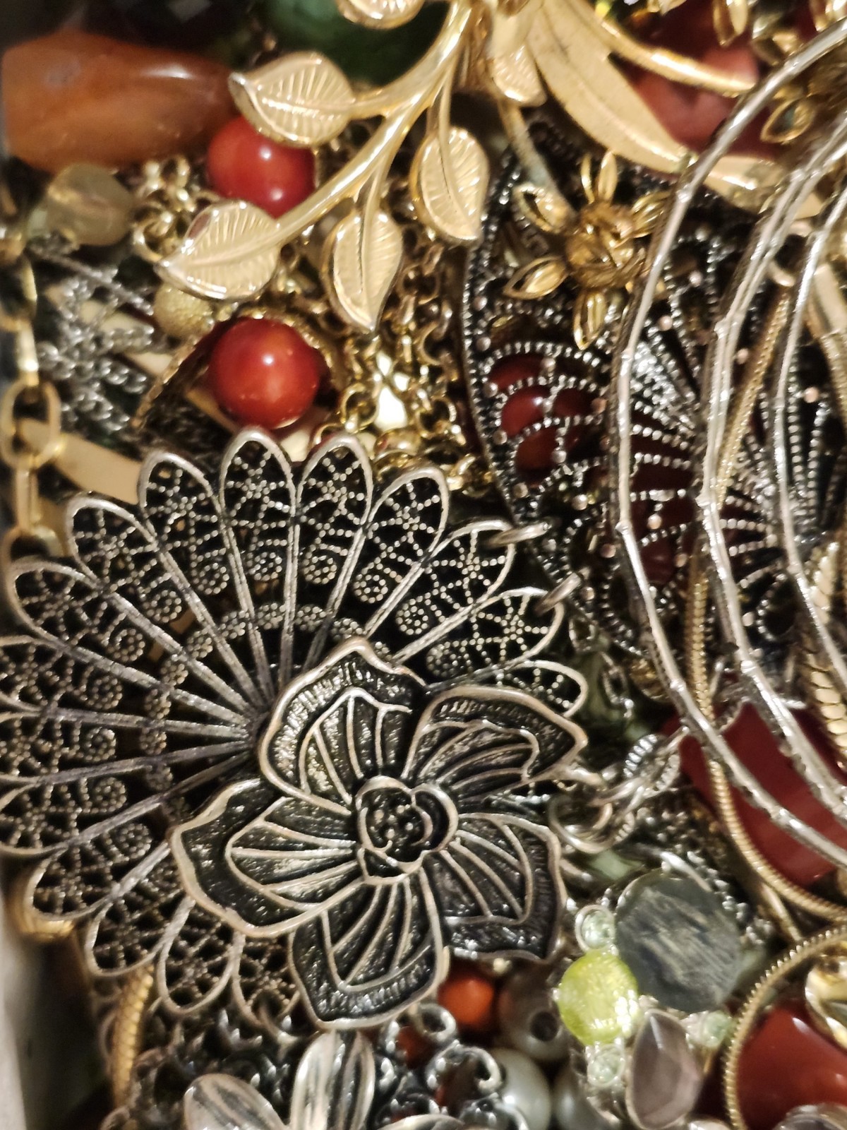 Vintage to now jewelry lot #108