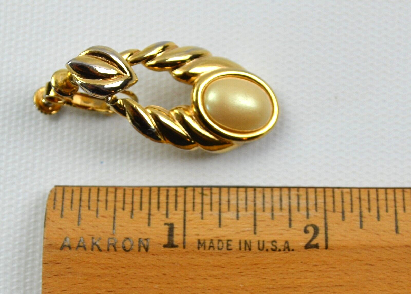 Vtg Gold Tone Clip On Twist Earrings w/ Faux Pearl Dangle Door Knocker 1.75″