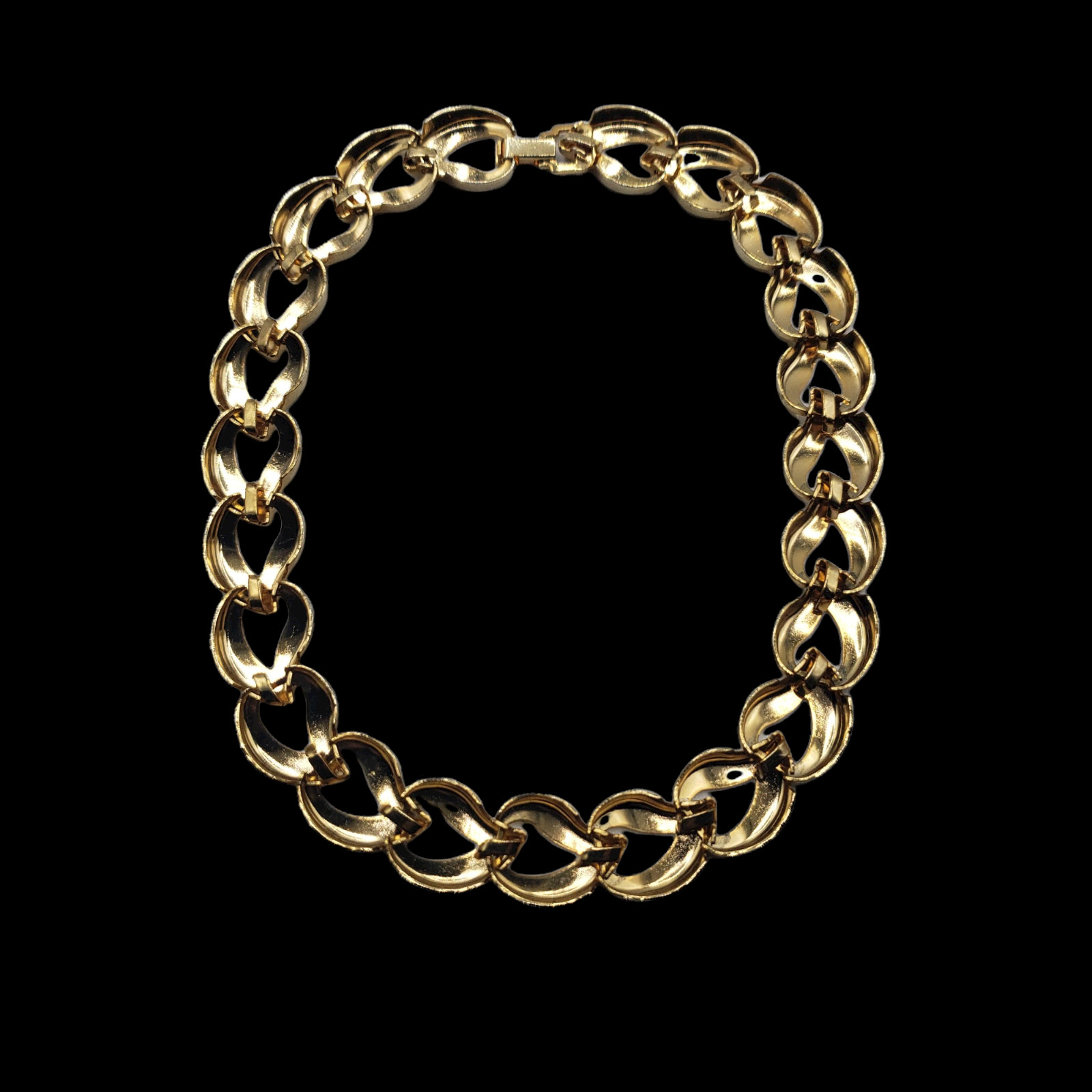 STATEMENT Chunky Chain Link Necklace Collar Length Gold Tone Retro Heart Leaf