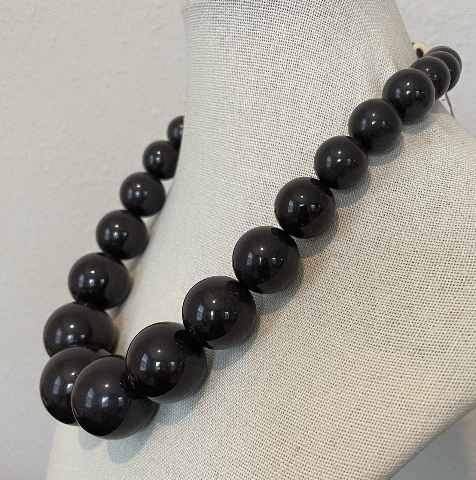 Chunky Brown Bead Vintage Talbots Gold-tone Magnetic Clasp NecklaceFor Women