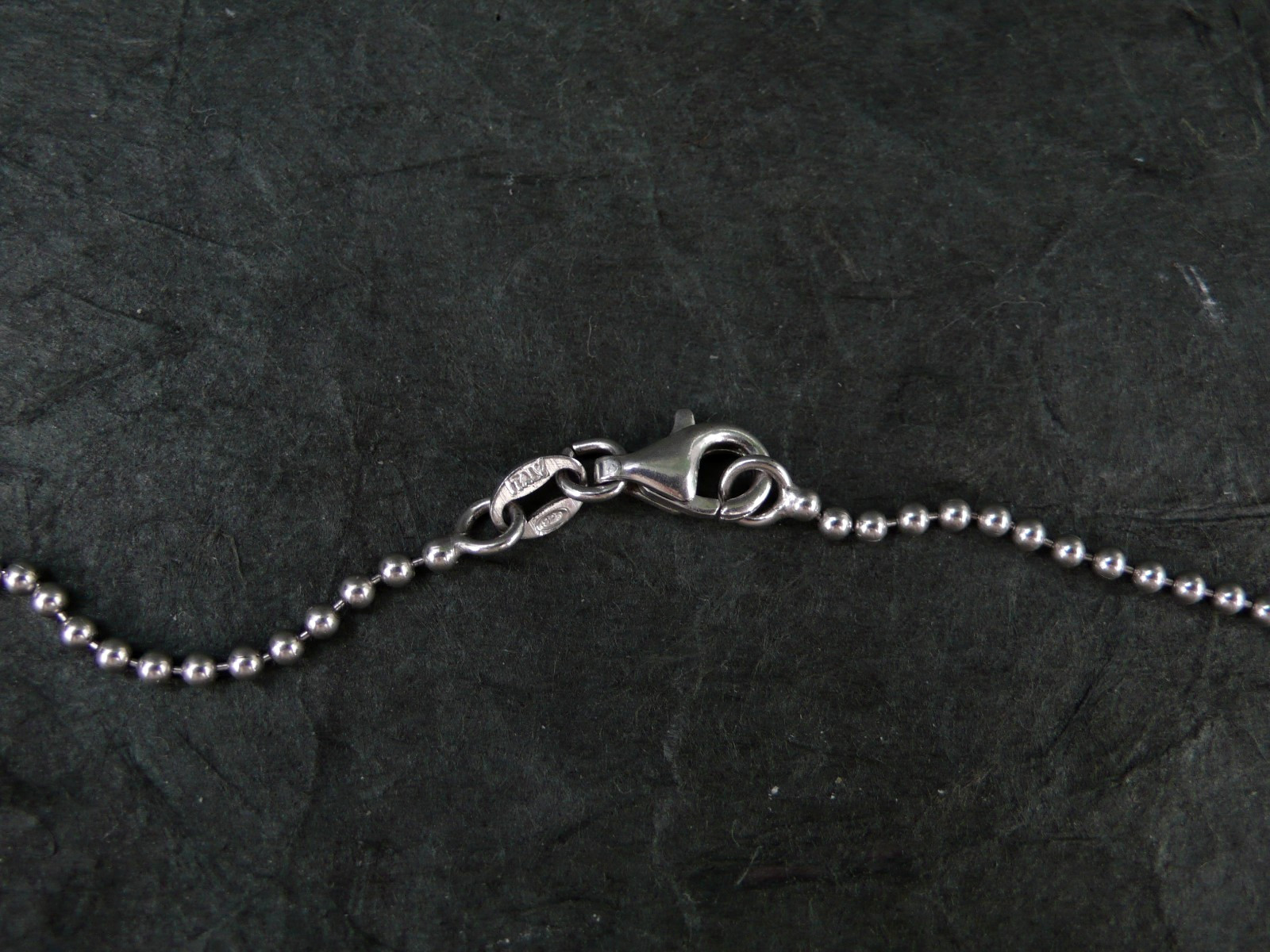 VINTAGE STERLING SILVER PUFFY CRESCENT MOON PEBBLED PENDANT NECKLACE ITALY CHAIN