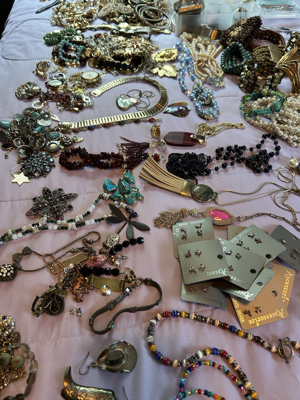 Vintage jewelry Lot