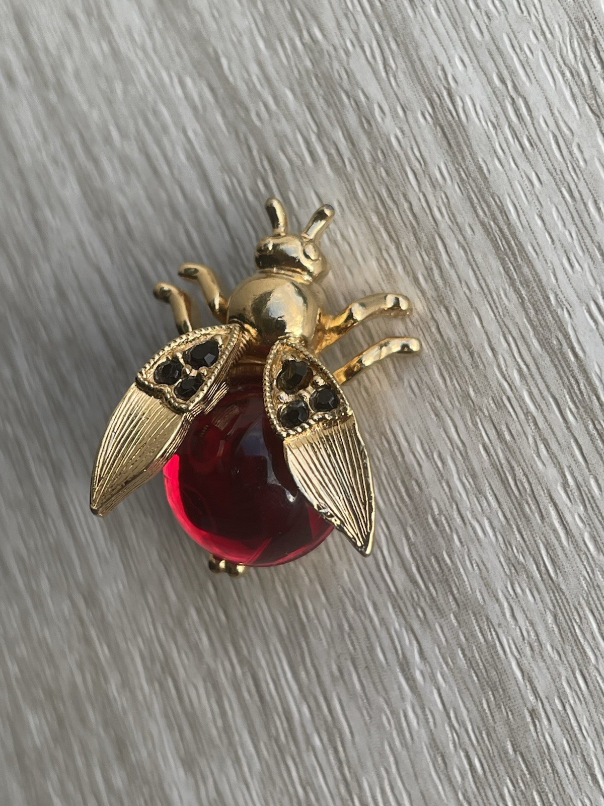 VTG Trifari Red Jelly Belly Trembler Wings Black Rhinestone Bug Bee Pin Brooch