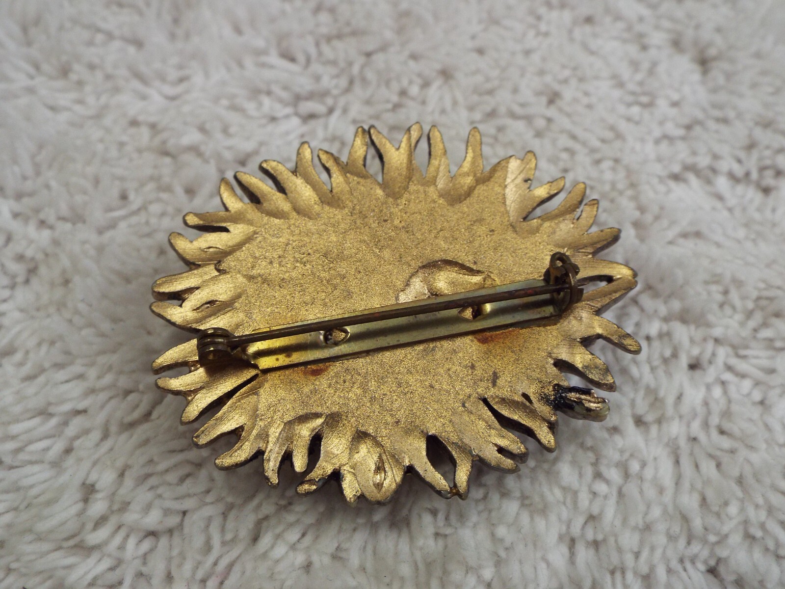 Rhinestone Flower Pin (C37)