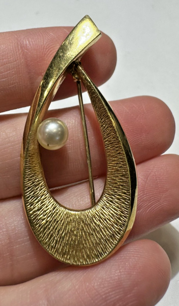 Vintage Rolled Gold Pearl Swirl Teardrop Bow Brooch Made Germany