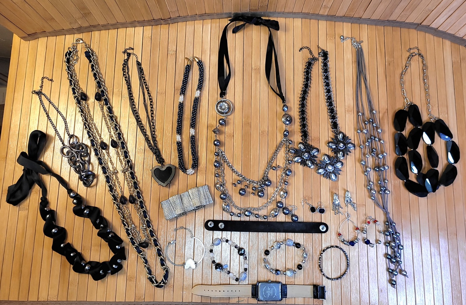 Vintage to Now Jewelry Lot of 20 Estate Sale Mixed Untested And Unsearched