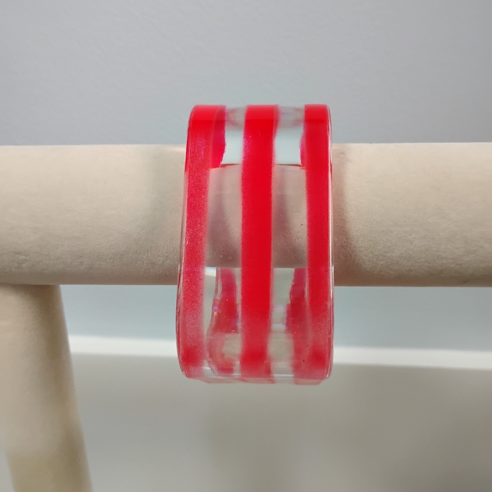 Vintage Clear Red Striped Chunky Square Bangle Bracelet Sz 8 Acrylic Plastic