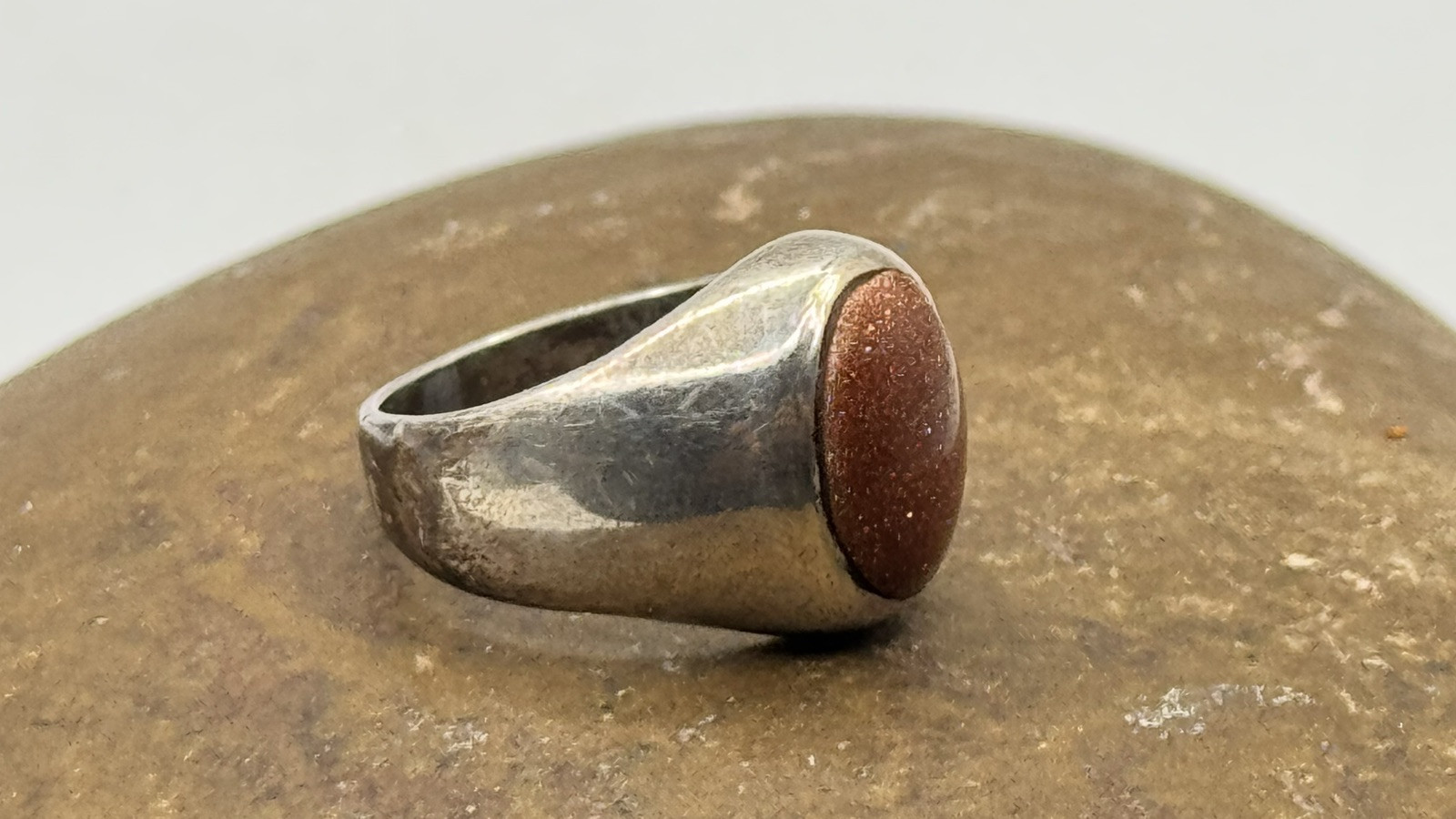VINTAGE GOLDSTONE Sterling Silver 925 Band RING Sz 6.75