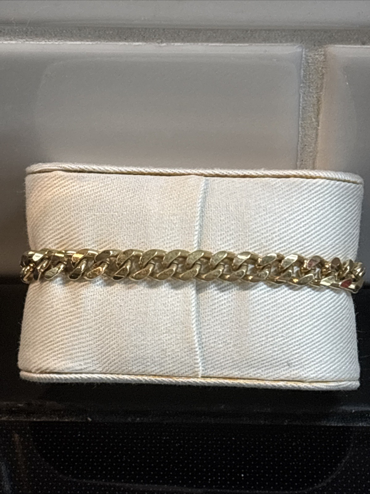 Vintage Speidel ID Bracelet “Mickie” Gold tone 8″ Long Fits a 6” Wrist 6-2-74