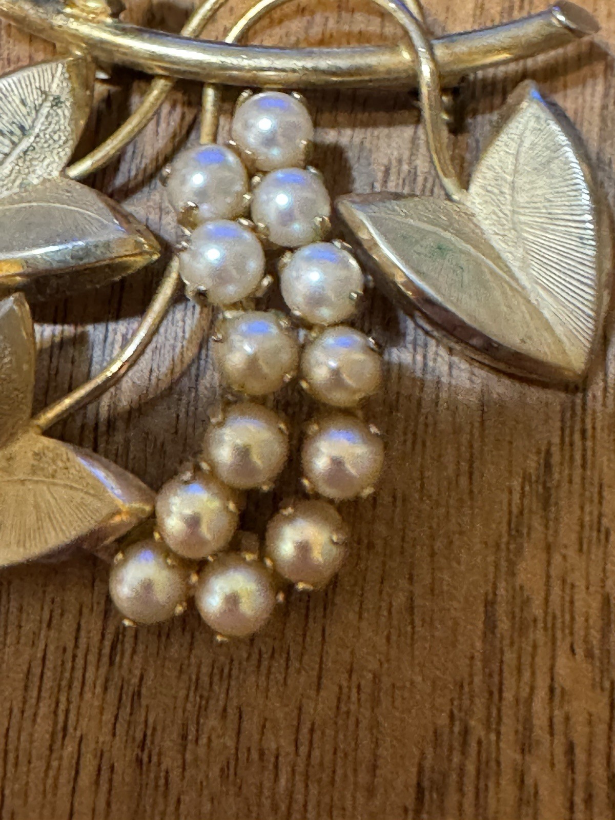 Vintage 1/20th 12K Gold Filled IPS 2” Vining Leaf Pin Brooch w/14 Pearls~6 Grams