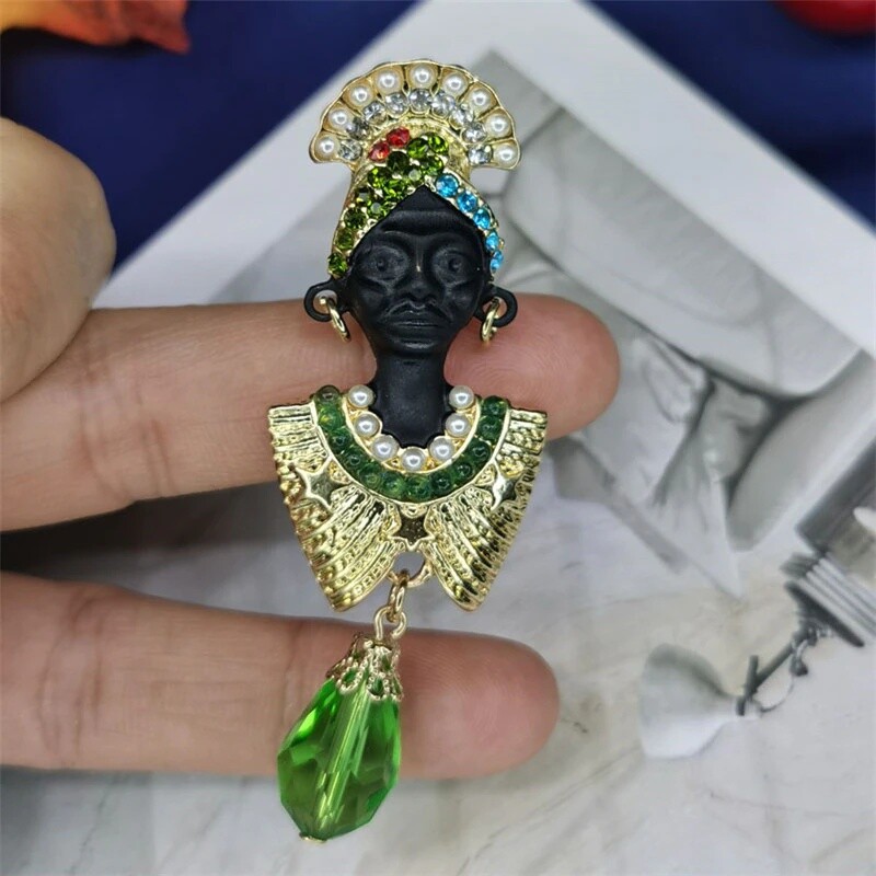 Fashion Exquisite Enamel Brooches Pearl Crystal Pendant Pin Jewelry Accessories