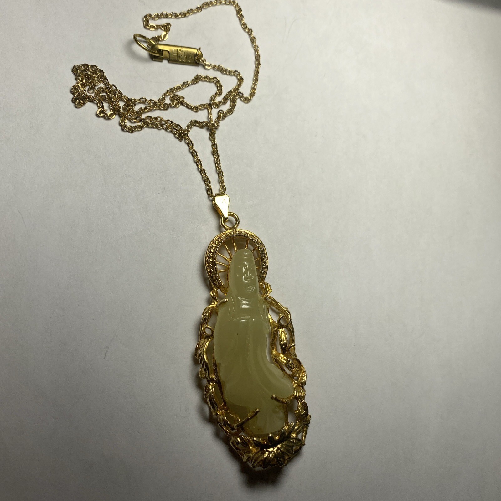 Hobe Necklace Green Jade Buddha Guan Yin Vintage Unused Natural Jade