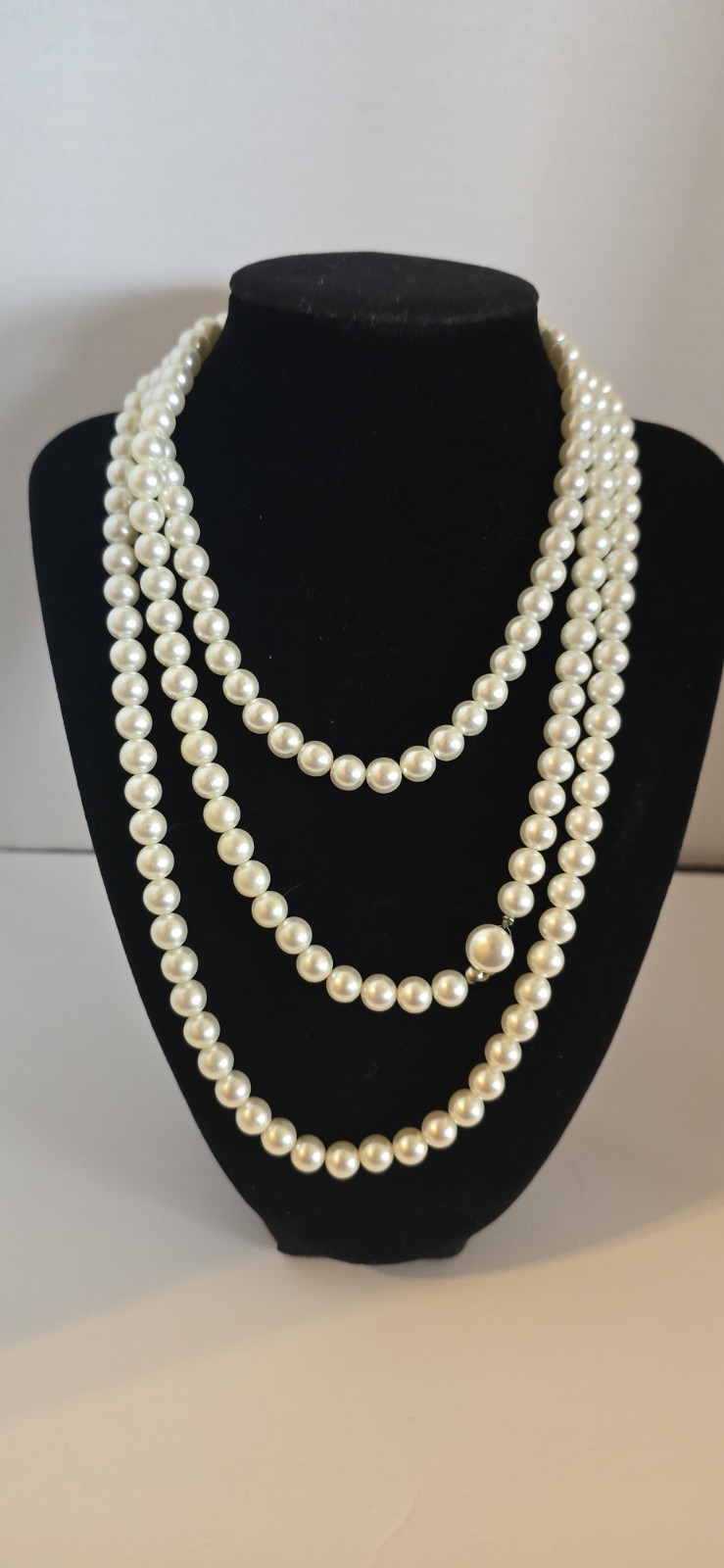 Vintage Faux Pearl Strand 27″ Long Off White