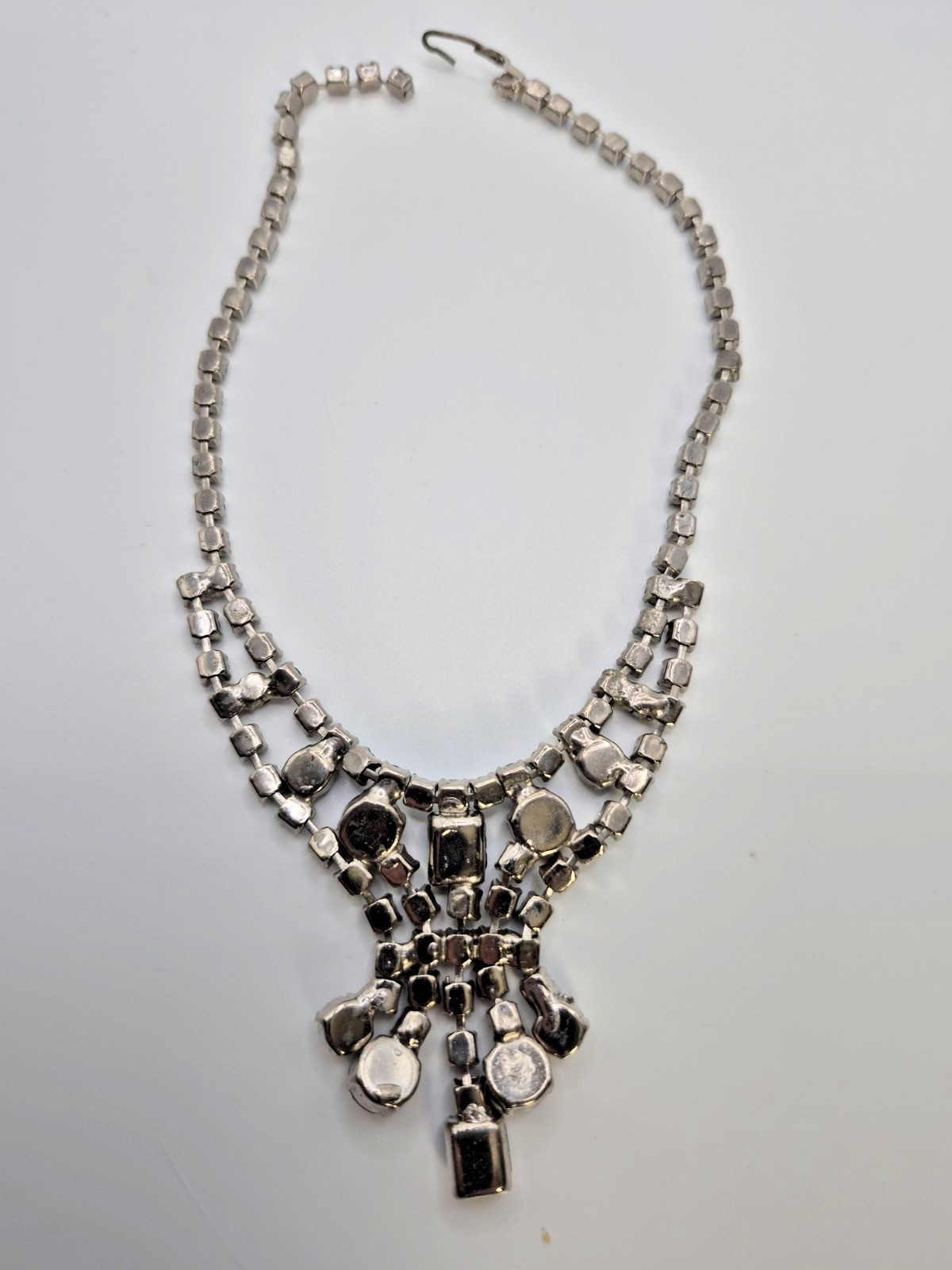Vintage 1950s Necklace Choker Dark and Light Blue Rhinestones Prong Set 15″