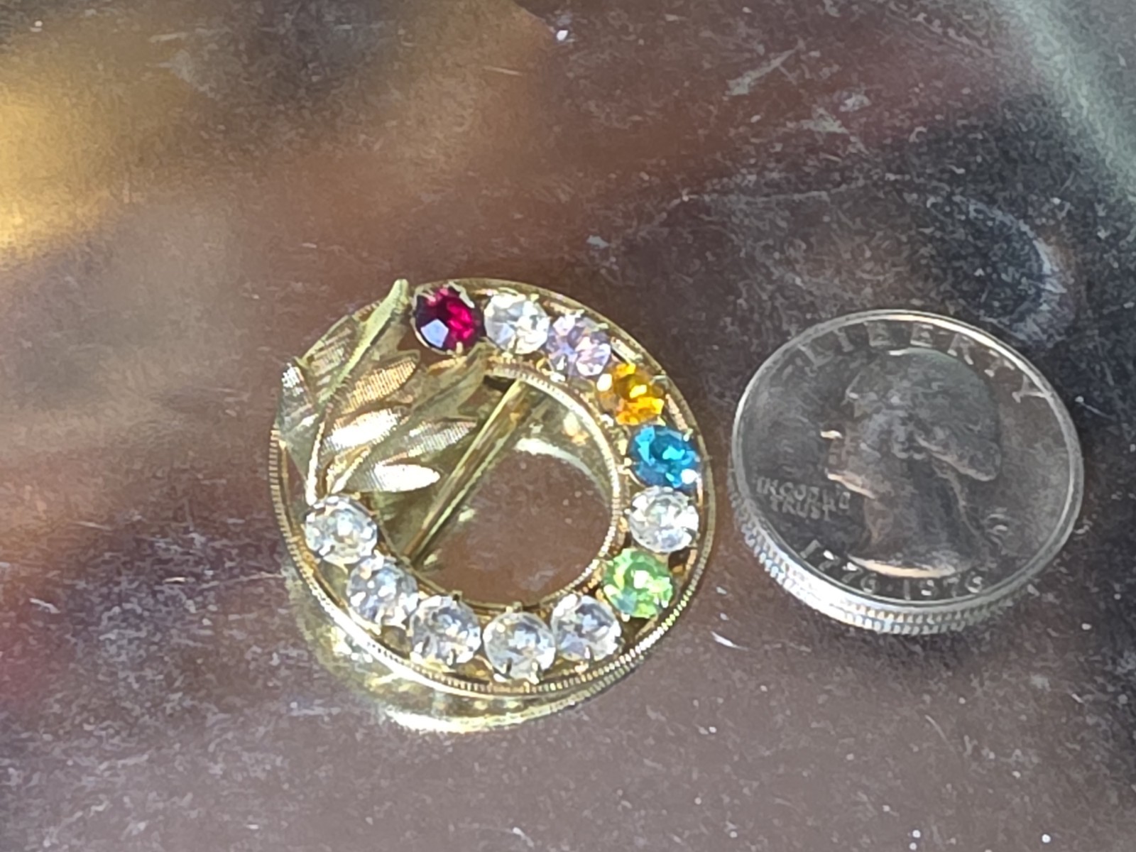 DCE Brooch 14K GF Gold Filled Multicolor Faceted Rhinestone 60’s Wreath 1.25”