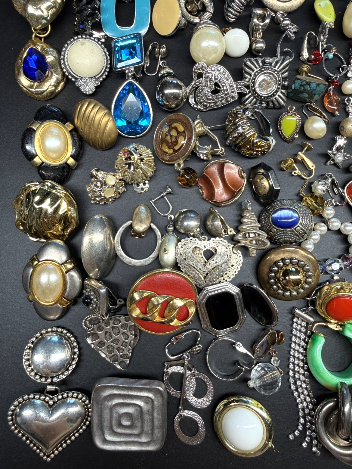 220 Pcs Vintage Clip On Screw Back Single Earrings Lot Junk Craft Repair