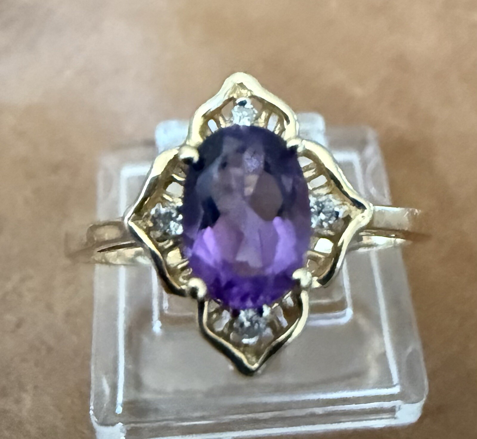 Vintage 14k Yellow Gold Amethyst With Diamond Accents Cocktail Ring Size 7.75