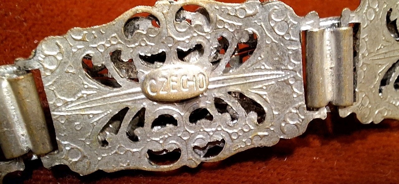 Very Good Looking Antique Czechoslovakia Bracelet from an Estate Marked Czecho
