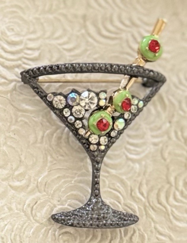 Vintage style Martine glass w/olives brooch enamel on gold tone metal