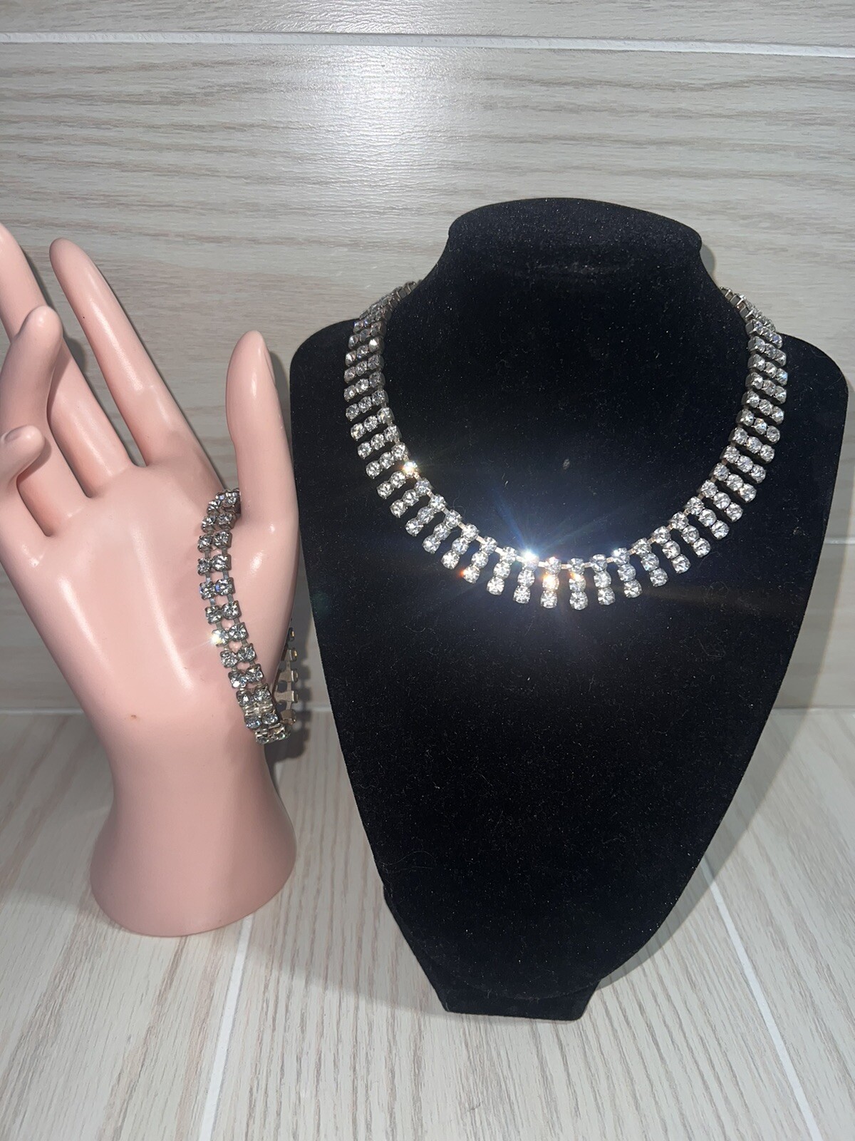 Vintage Rhinestone necklace bracelet set STUNNING None Missing