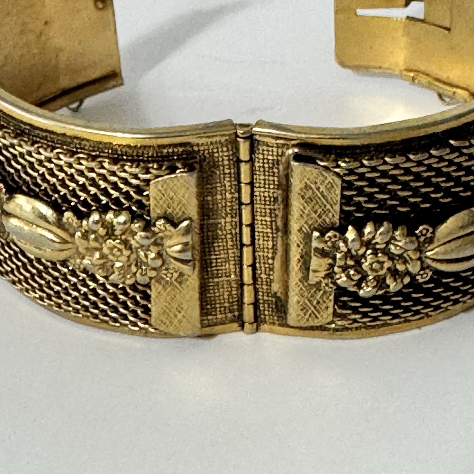 Wide Brass Gold Tone Victorian Revival Style Floral Bangle Hinged Cuff Bracelet