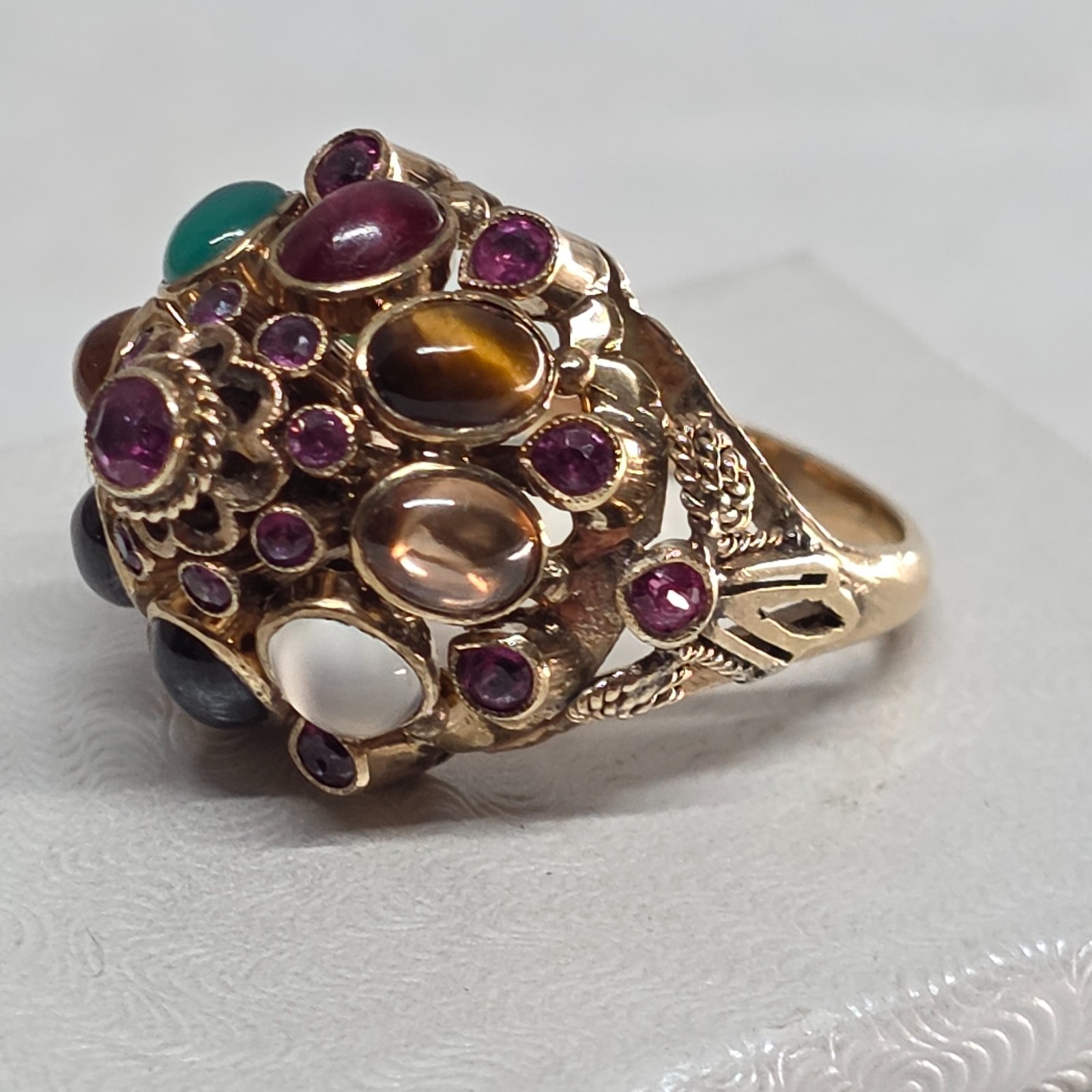 Vintage Thai Princess Harem Ring 18K Gold Multi Gem Cabochon 6.8g Sz 7.75