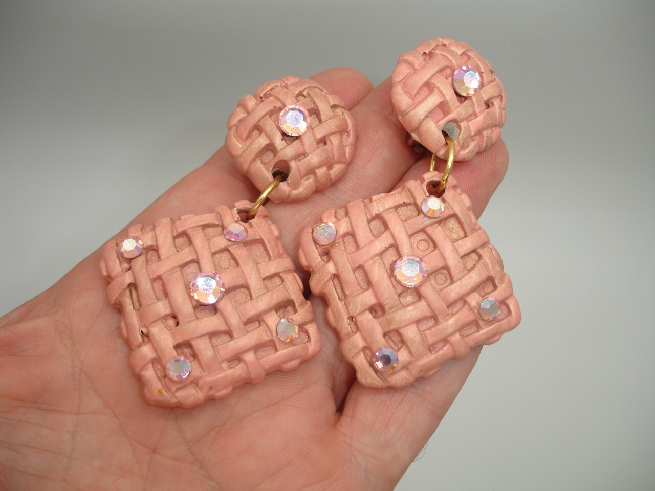 vtg. JEFF LIEB clip on dangle jeweled weave pattern earring set pink multicolor