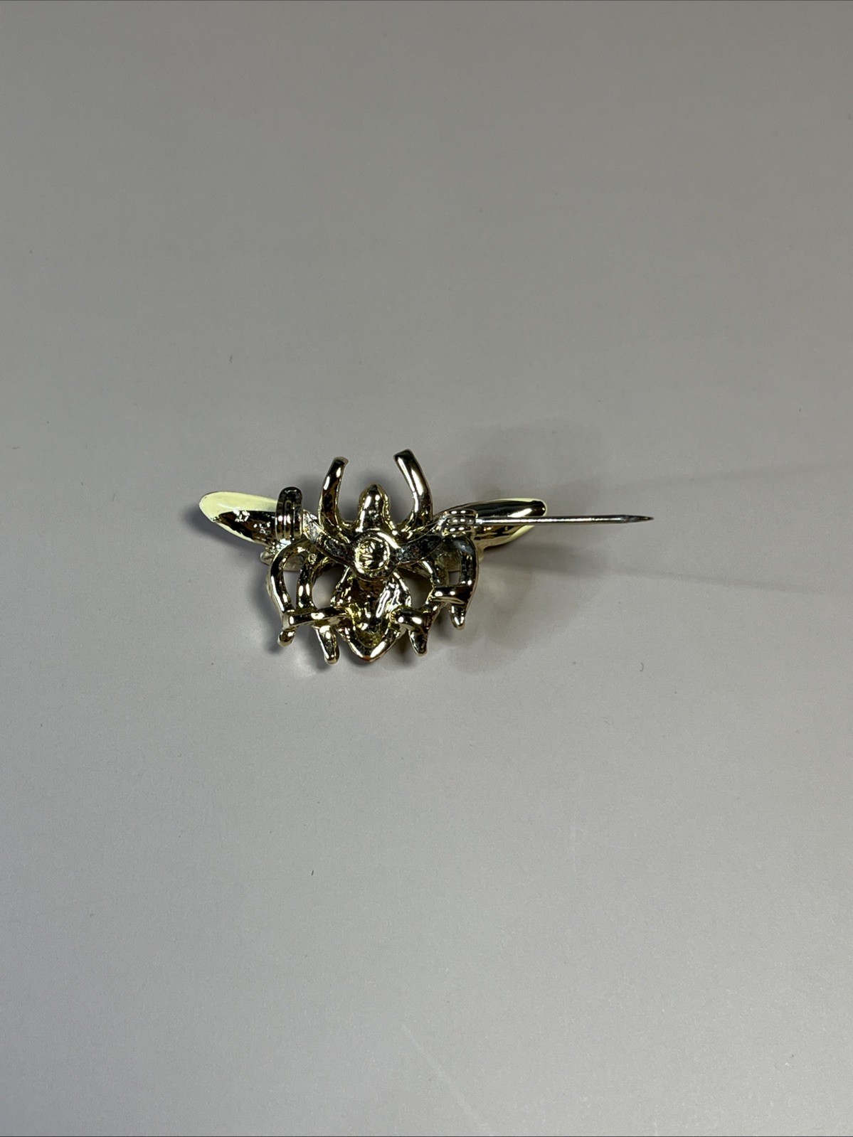 Vintage Brooch Bee Bug Insect Enameled Gold Tone Nature