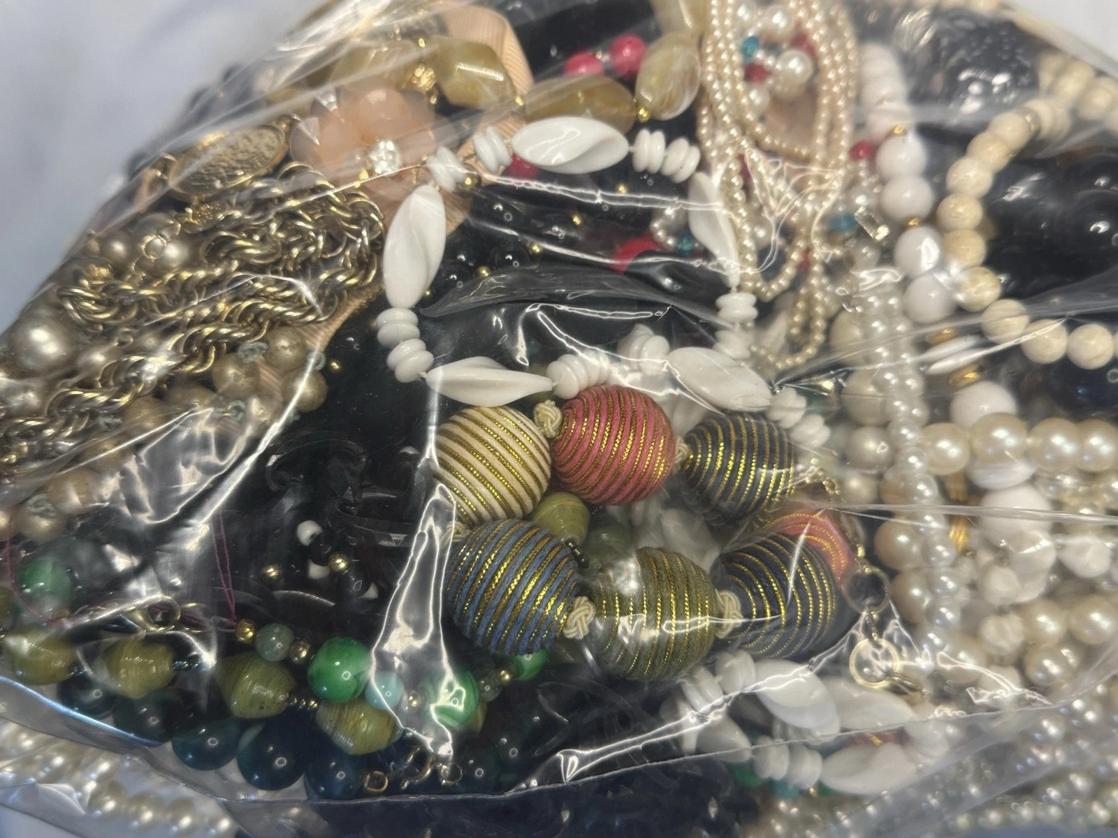 14Lbs Vintage Mod WEAR Sell Signed Unsigned Necklaces Pearl Bead Stone Lucite