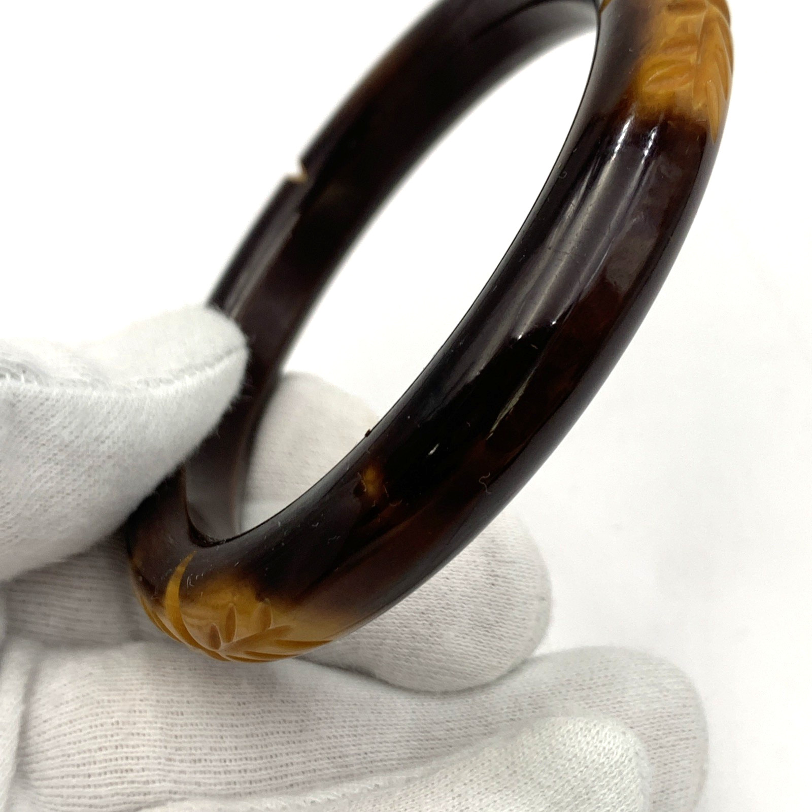 Carved BAKELITE Bangle Bracelet Vintage Brown Mottled Golden-Brown 32.2g