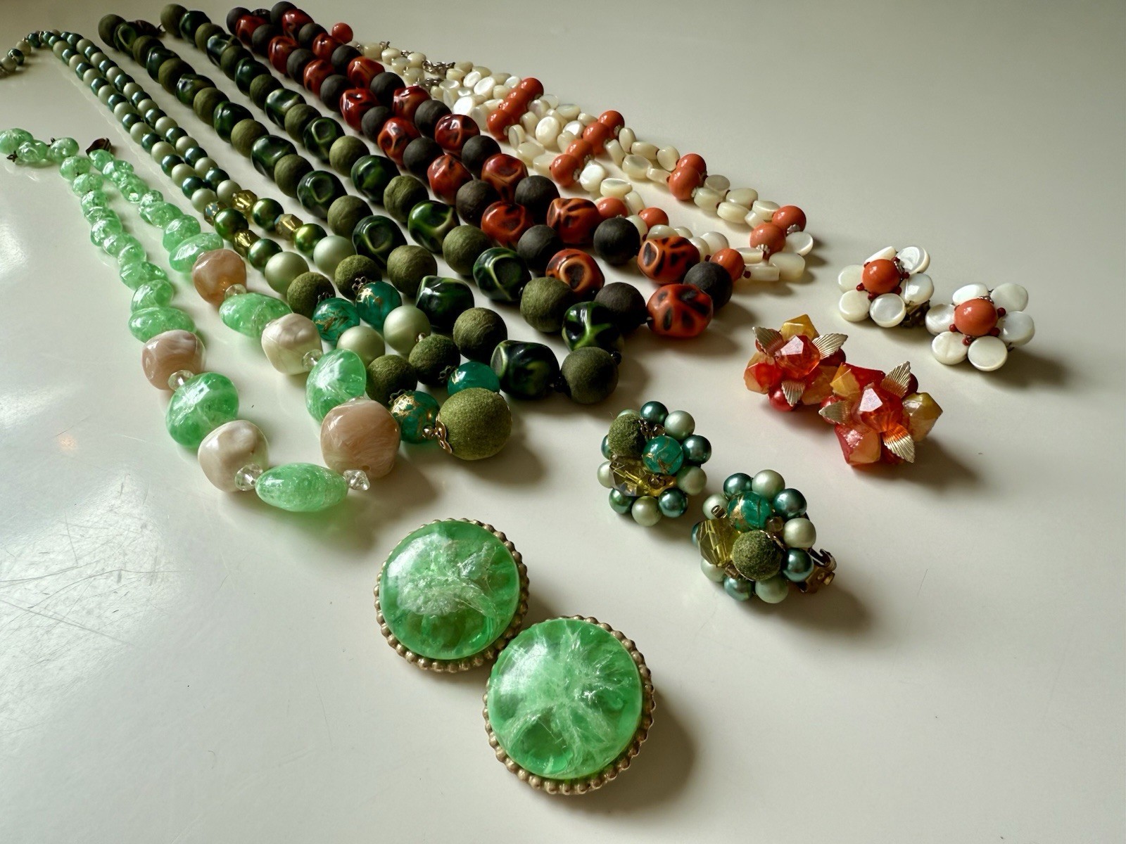 Vintage Necklaces And Earrings Sets Lot Hong Kong & Japan MOP Wood Plastic