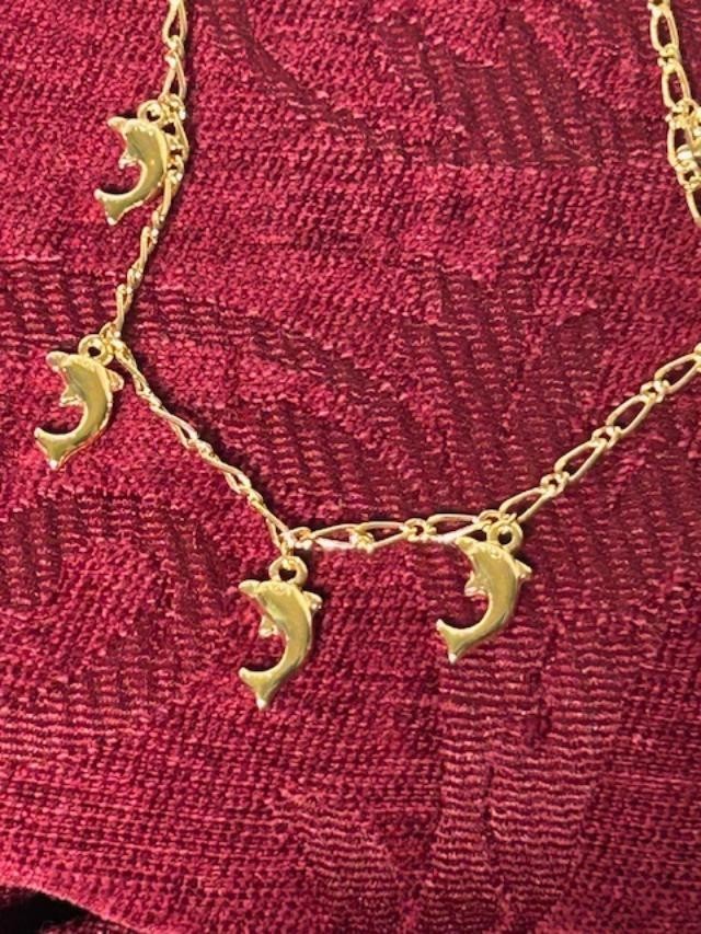 VINTAGE UNUSUAL DOLPHIN 21 INCH NECKLACE WITH A 7 INCH MATCHING CHARM BRACELET