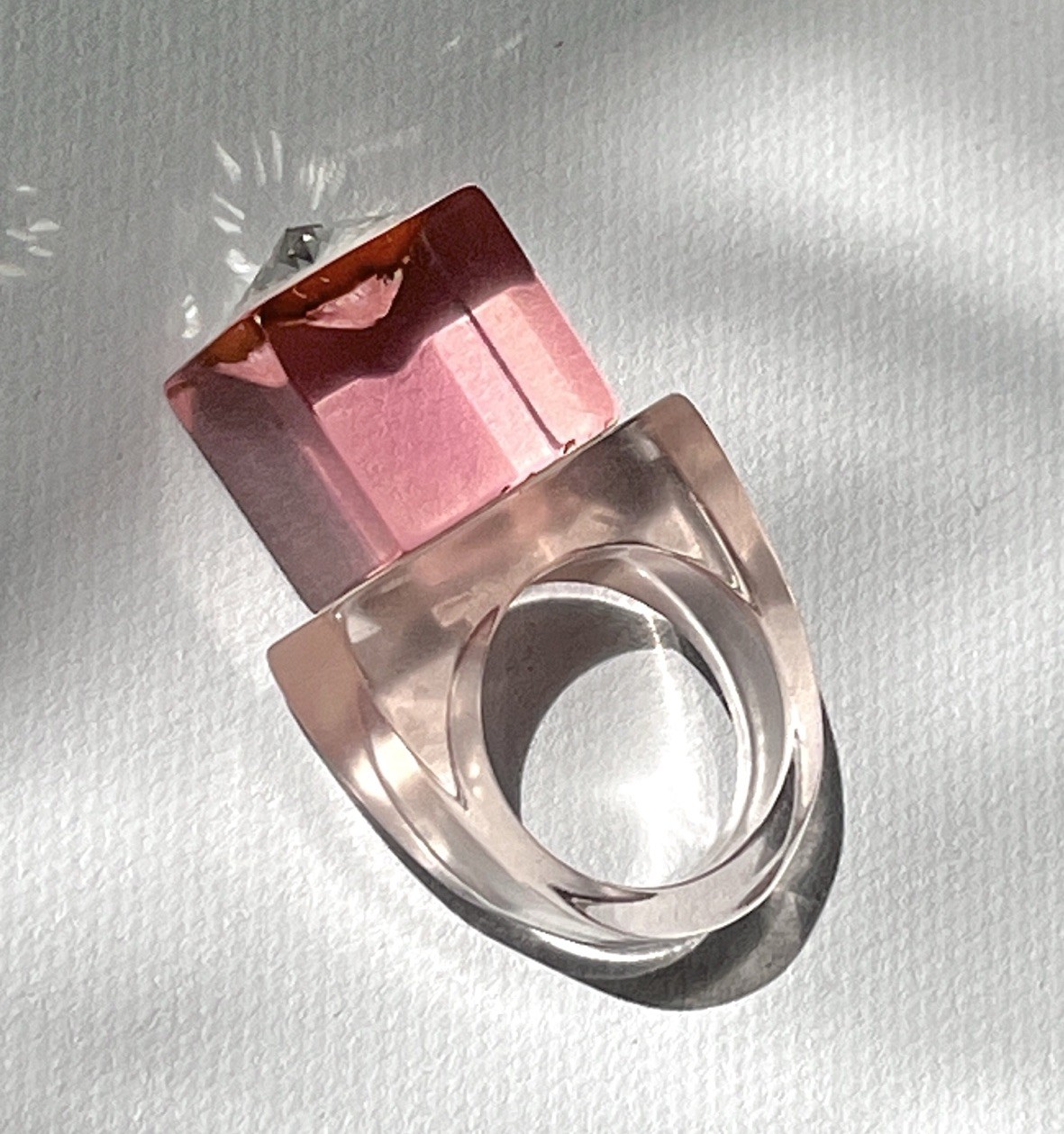 Vintage Lucite Ring Size 7.75 Coral Peach Rhinestone Modern Chunky Cubism Unisex