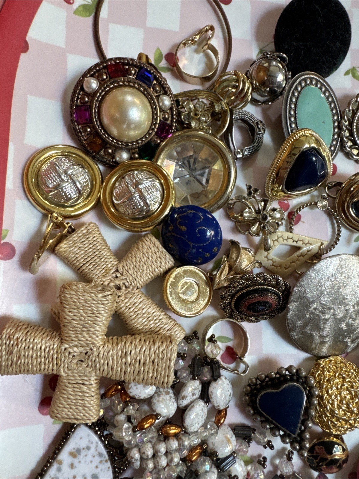 Lot Costume Jewelry 35 Single Earrings Clip On Craft Repurpose + 11 Broke Pairs
