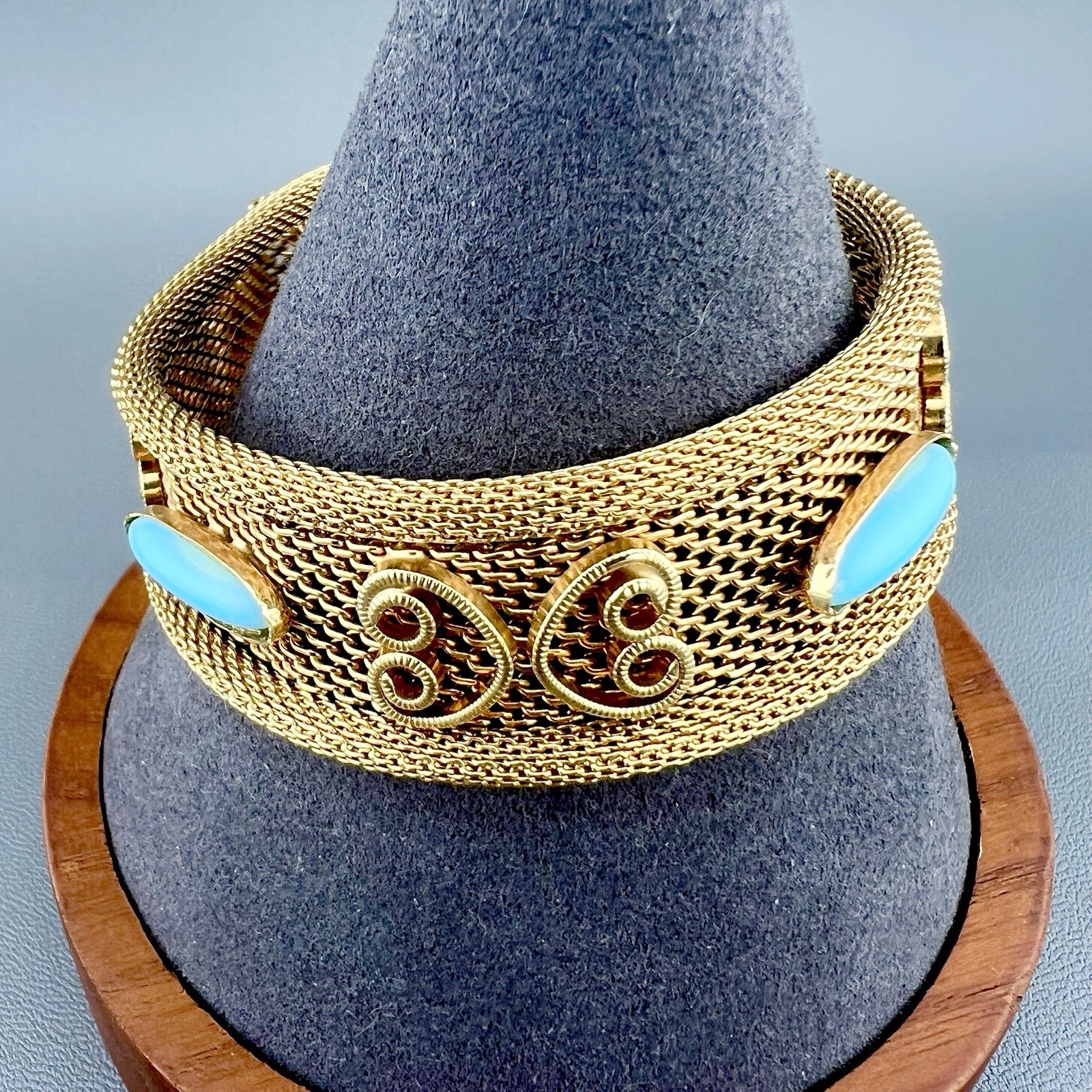 Vintage Mesh Bracelet Gold Tone Blue Cabochon Filigree 6.75”