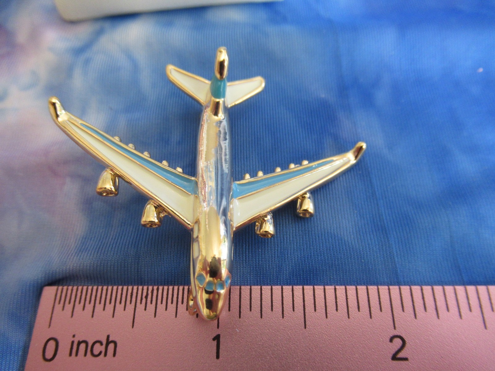 Nouveau Bon Voyage Airplane Brooch & Airplane Travel Pierced Earrings Set NEW