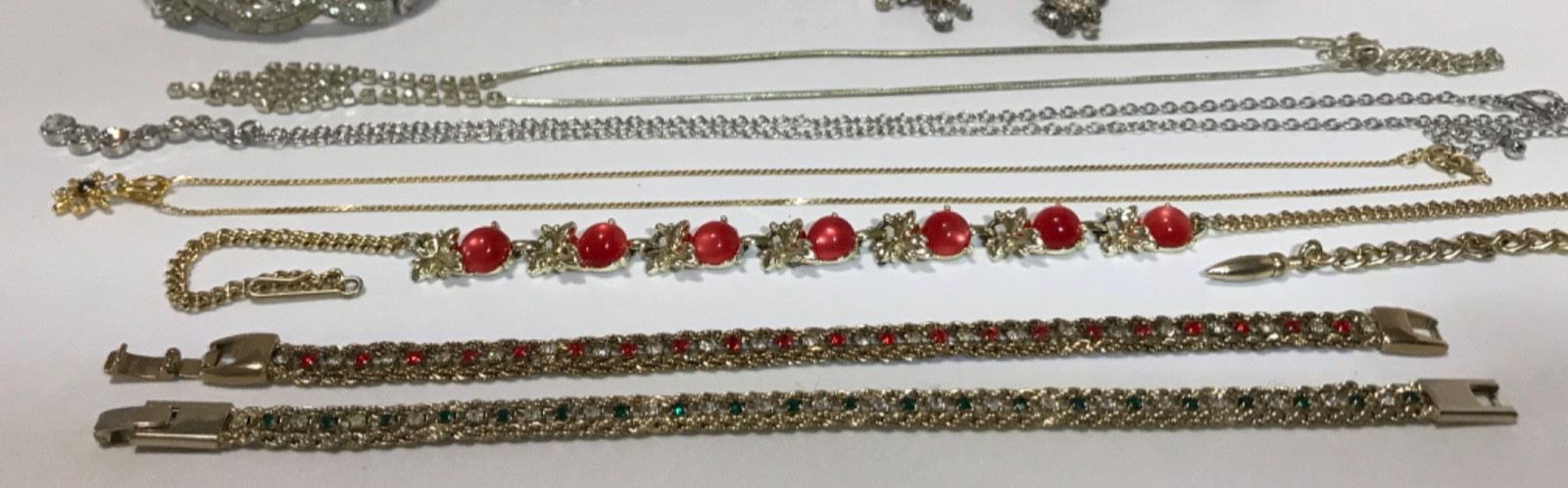 Pretty Vintage Rhinestone Bling Assorted Jewelry Lot 22 Pieces