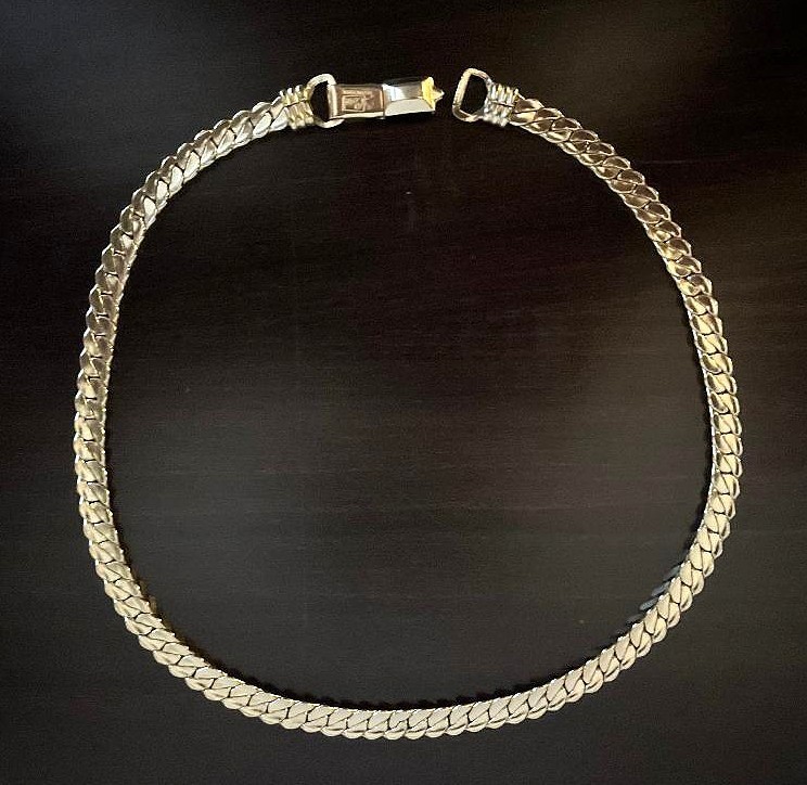 Original Vintage CORO Pegasus Gold Tone Necklace. 15.75″ 1950s. Item #410