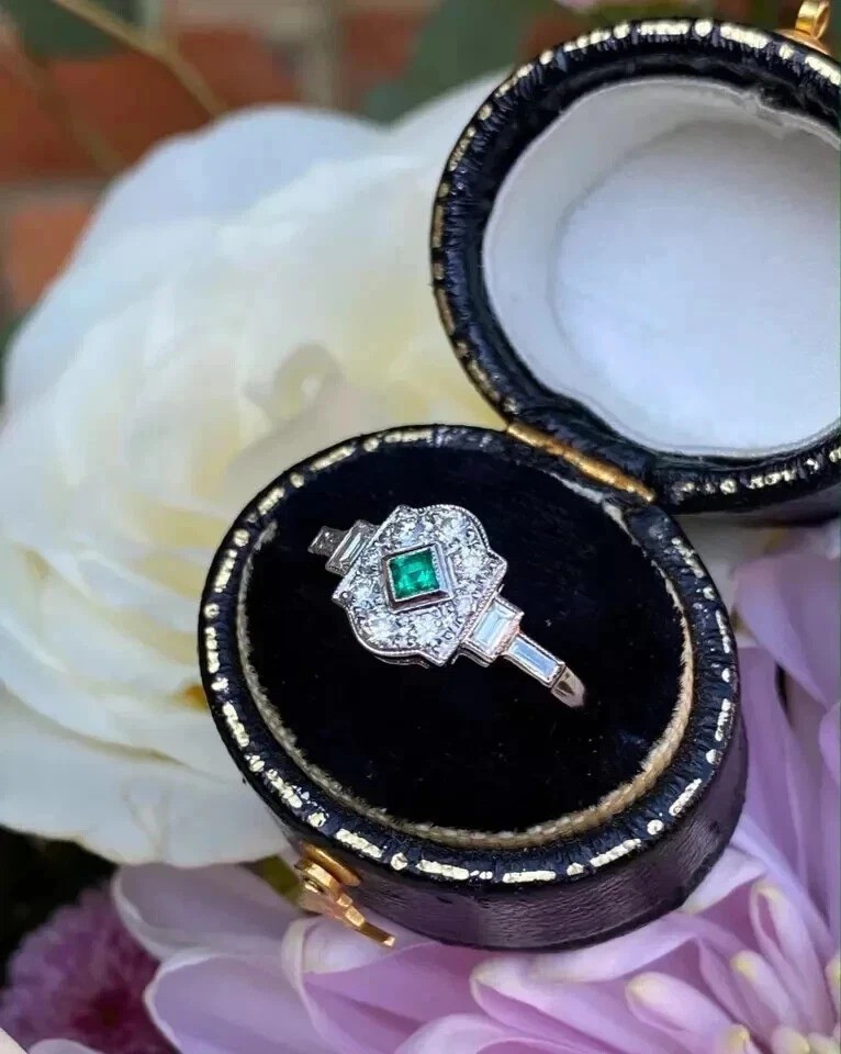 1.5Ct Art Deco Style Lab Created Emerald Wedding Engagement 925 Silver Halo Ring