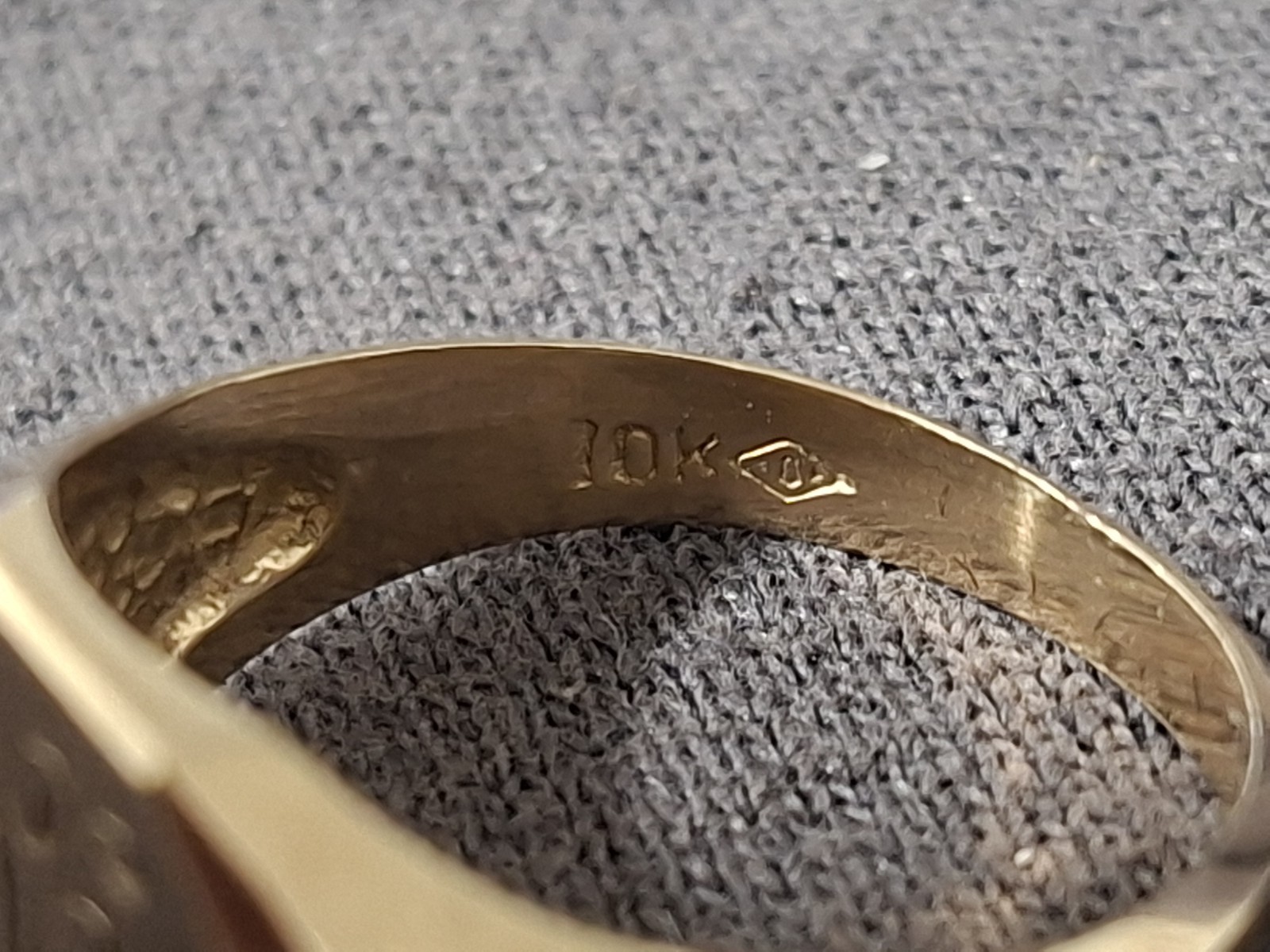 Antique Vintage 10K Gold Signet Ring Initials “L.P” Engraved Floral Design