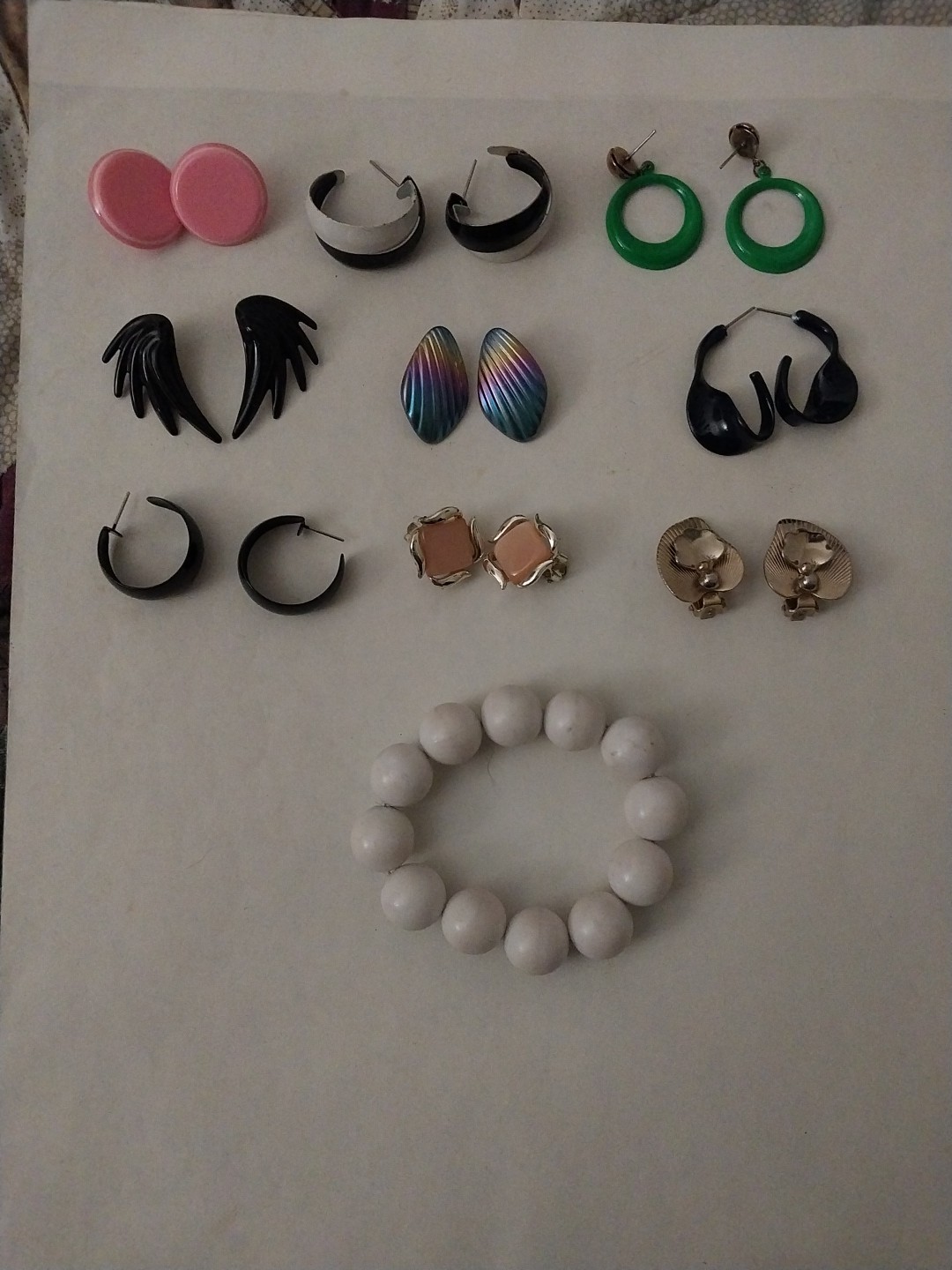 1980’s TO 1990’s Fashion Earrings And 2 Rings Size 7
