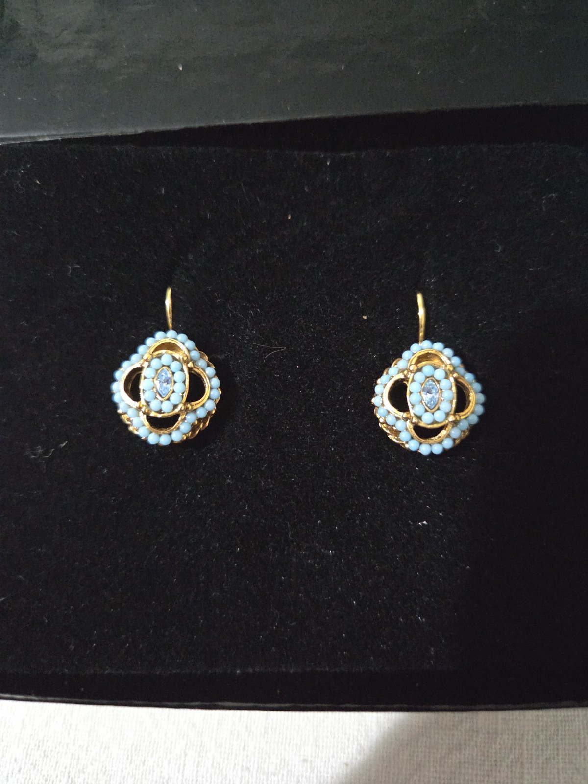 Joan Rivers Classics Collection Leverback Earrings Gold-Tone Blue Rhinestone VTG