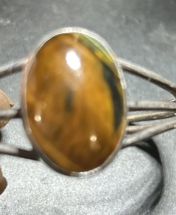 Beautiful Cabochon Tiger’s Eye Stone Set in Silver Cuff Style Bracelet