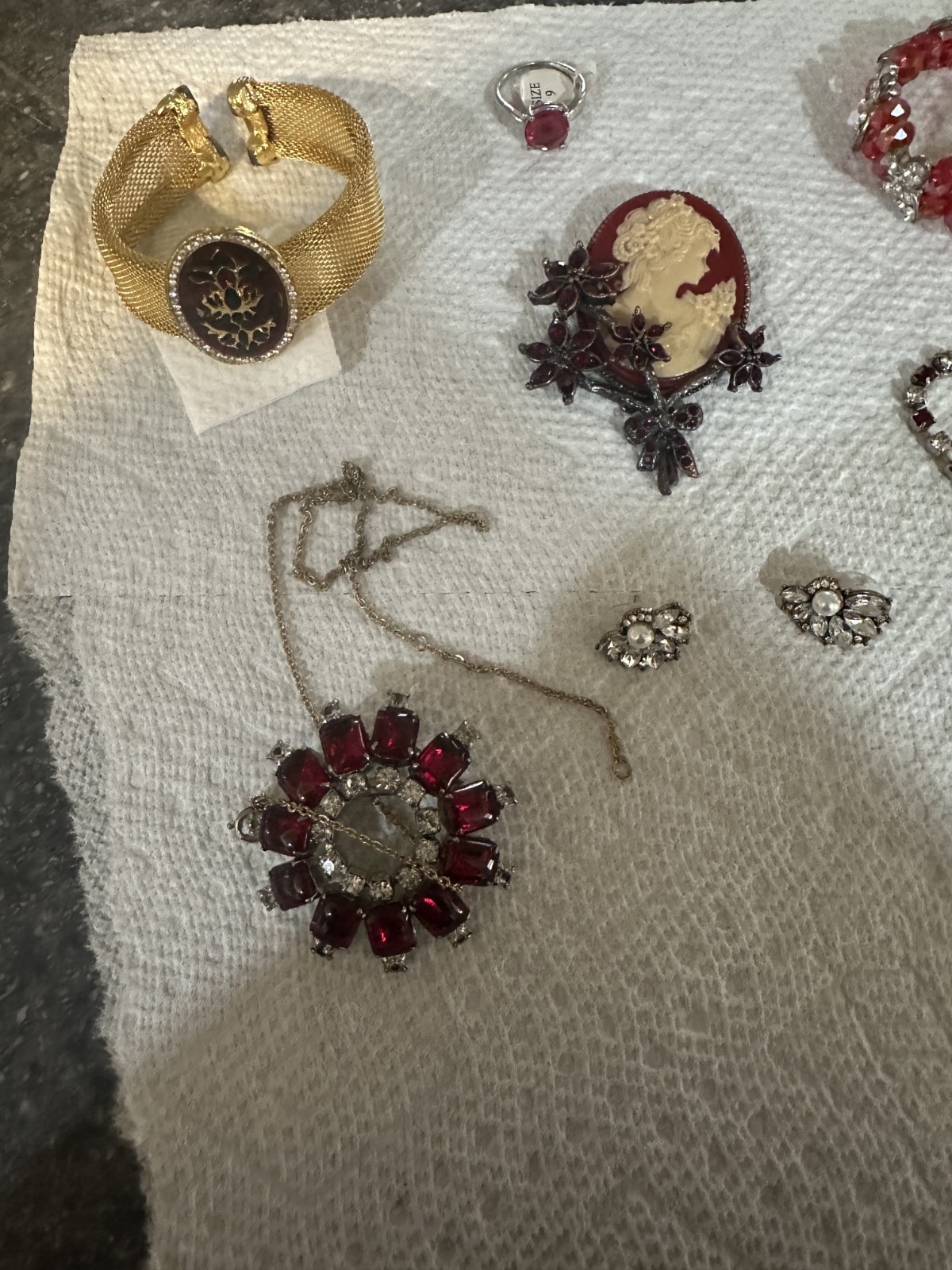 VINTAGE TO NOW JEWELRY LOT BRACELETS PINS RING PENDANT NECKLACE EARRINGS 8 PCS