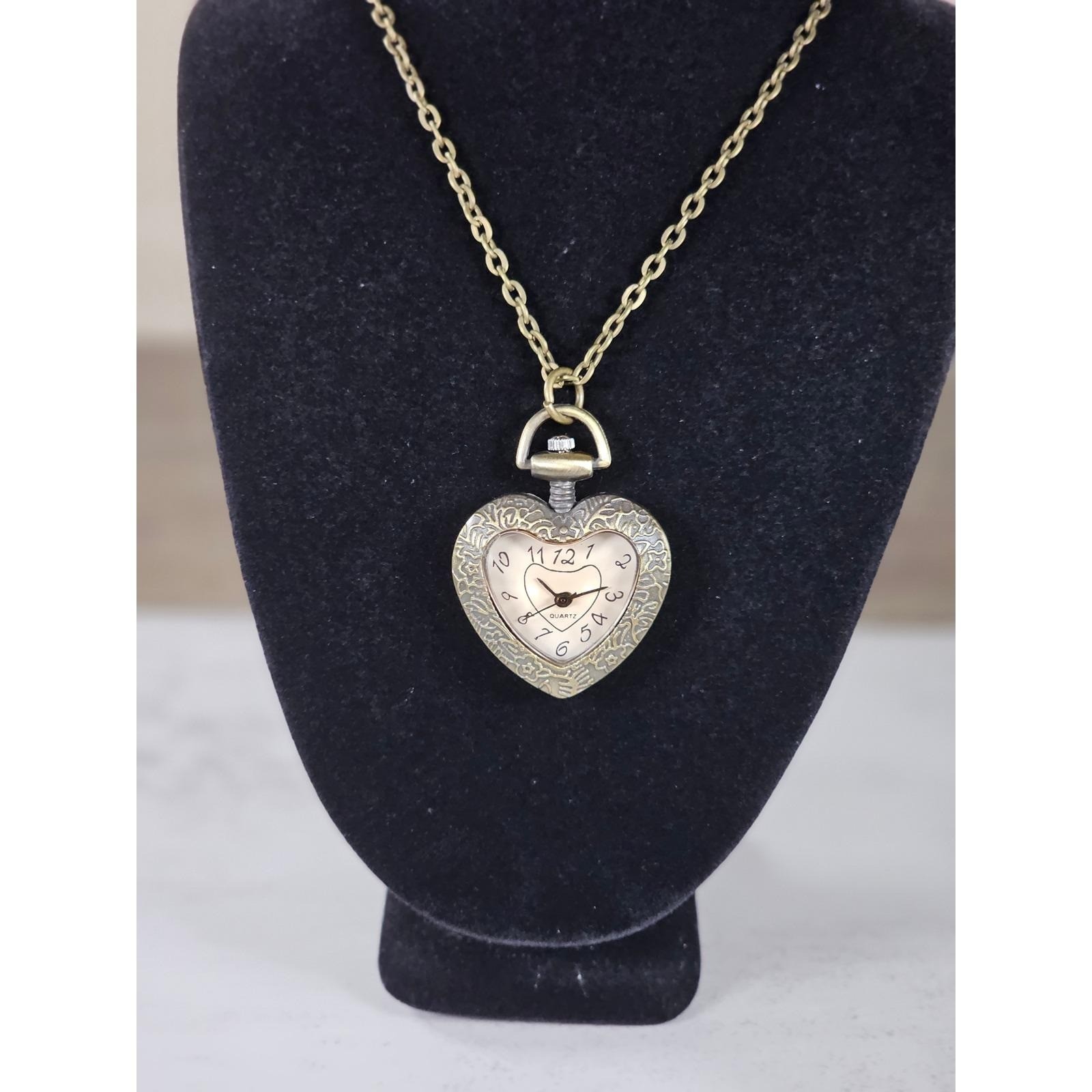 Vintage Heart Pocket Watch Necklace, Quartz Pendant, Gold Tone Chain