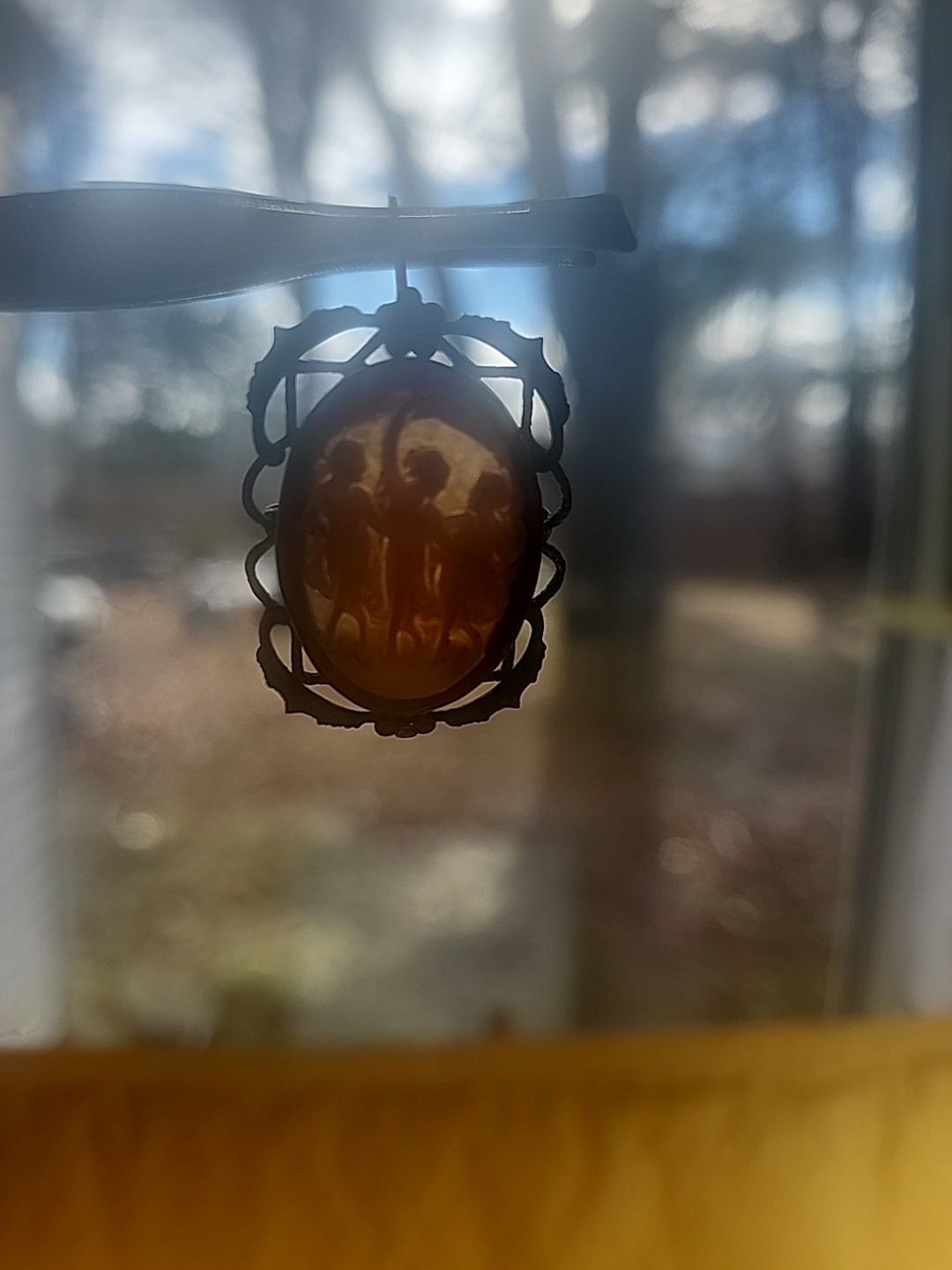 Vintage Hand Carved Shell Cameo Brooch Pendant. 3 Grace’s. Antique 1900s – 1940s