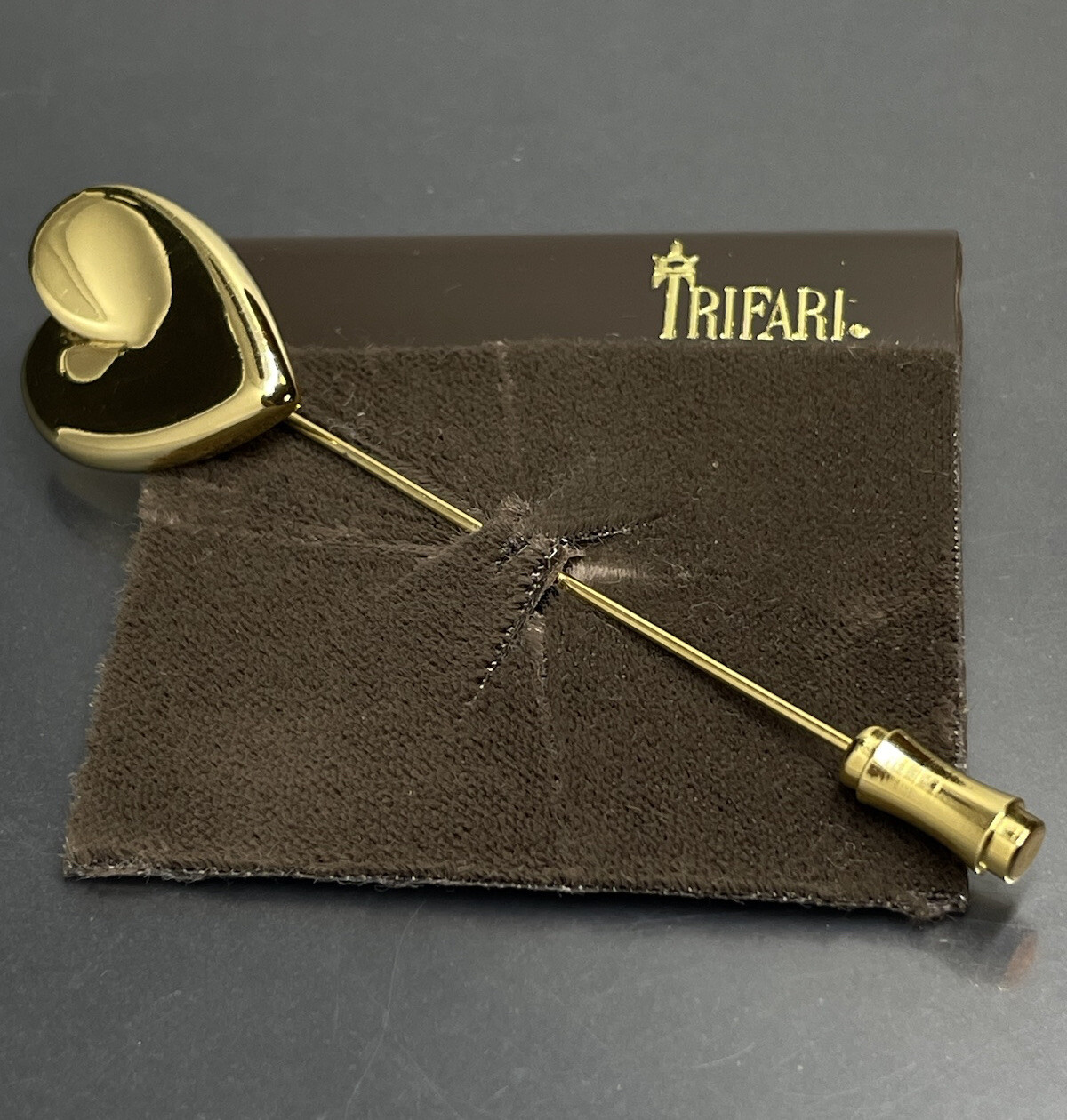 Vintage Crown Trifari Heart Stick Pin Gold Tone On Card 2.8 in Signed✨