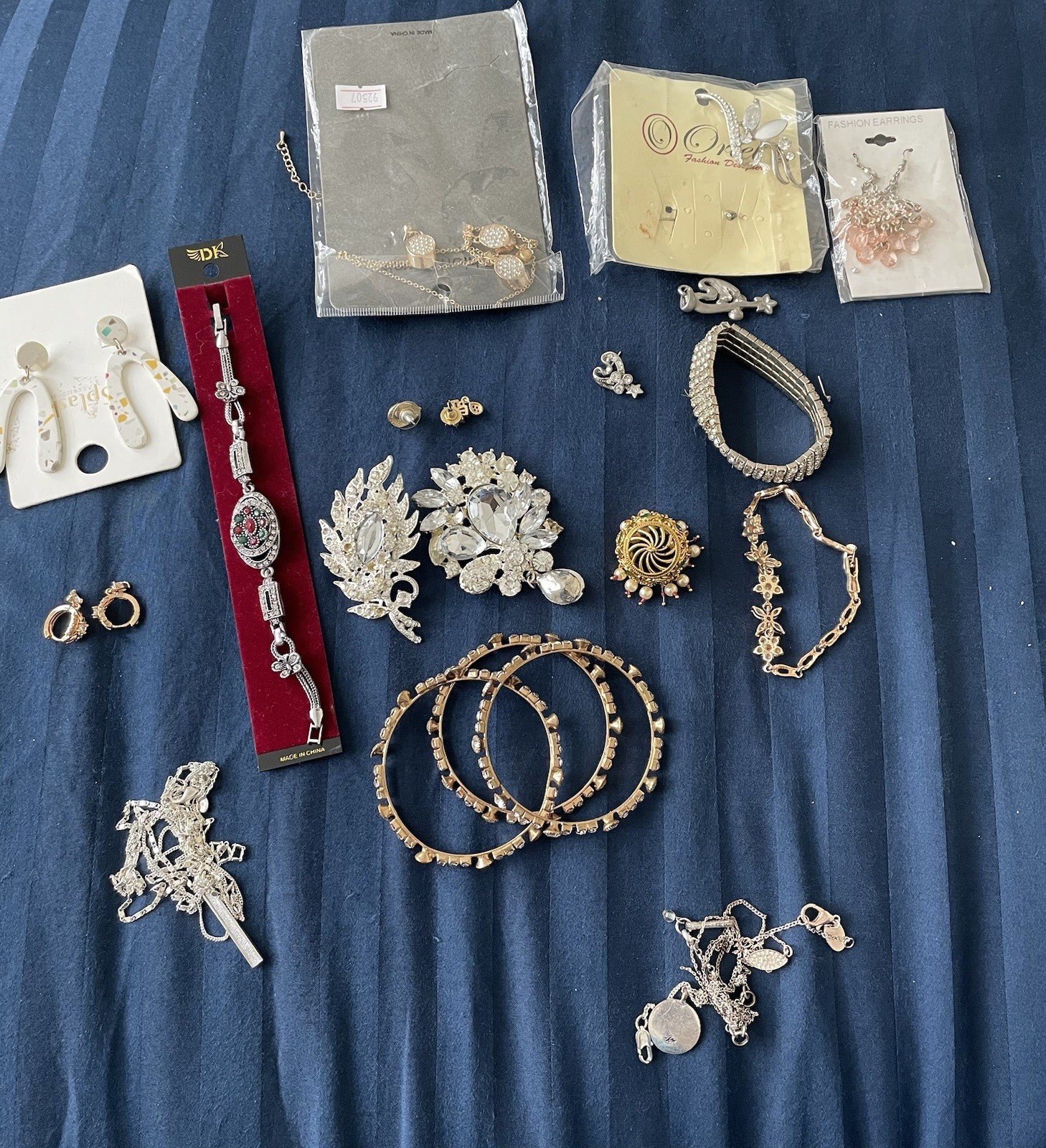 Huge!! Vintage Gold Jewelry Lot- Unsearched/UNTESTED-scrap/wear?